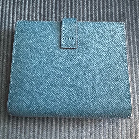 Leather wallet - Picture 2 of 3